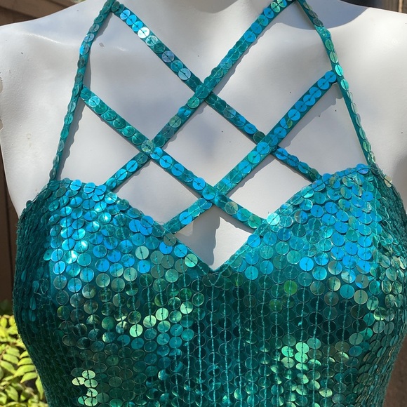 Emerald green sequins evening maxi dress - Picture 7 of 8